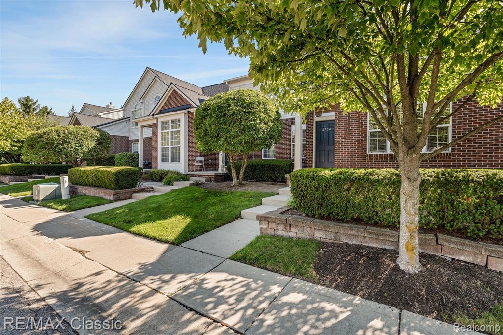 6104 Jasmine Drive — photo