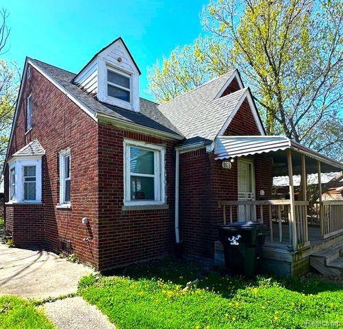 5579 Lenox Street — photo