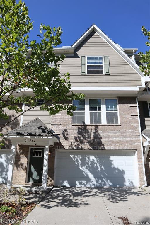 28561 Melanie Lane — photo
