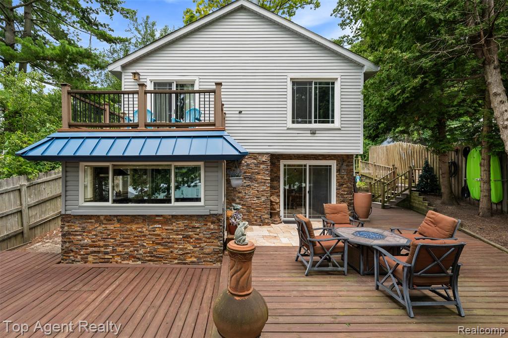 312 Beach Drive — photo