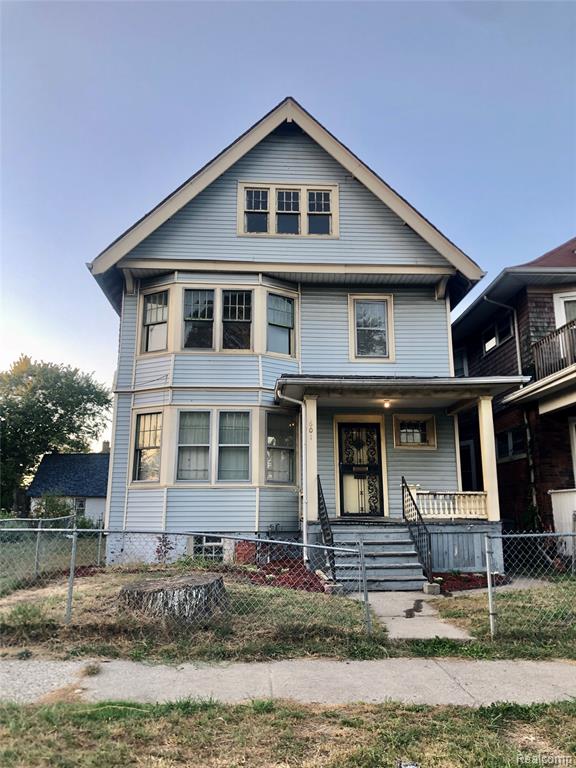 601 Westminster Street — photo