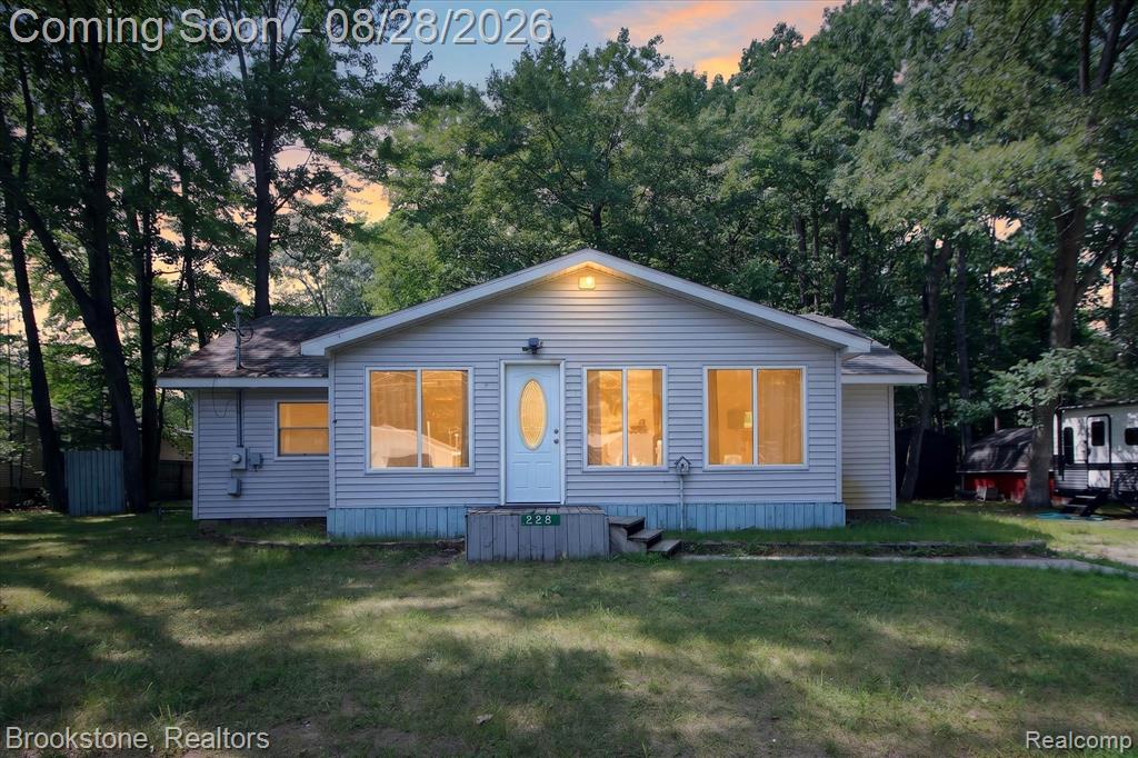 228 Oakdale Drive — photo