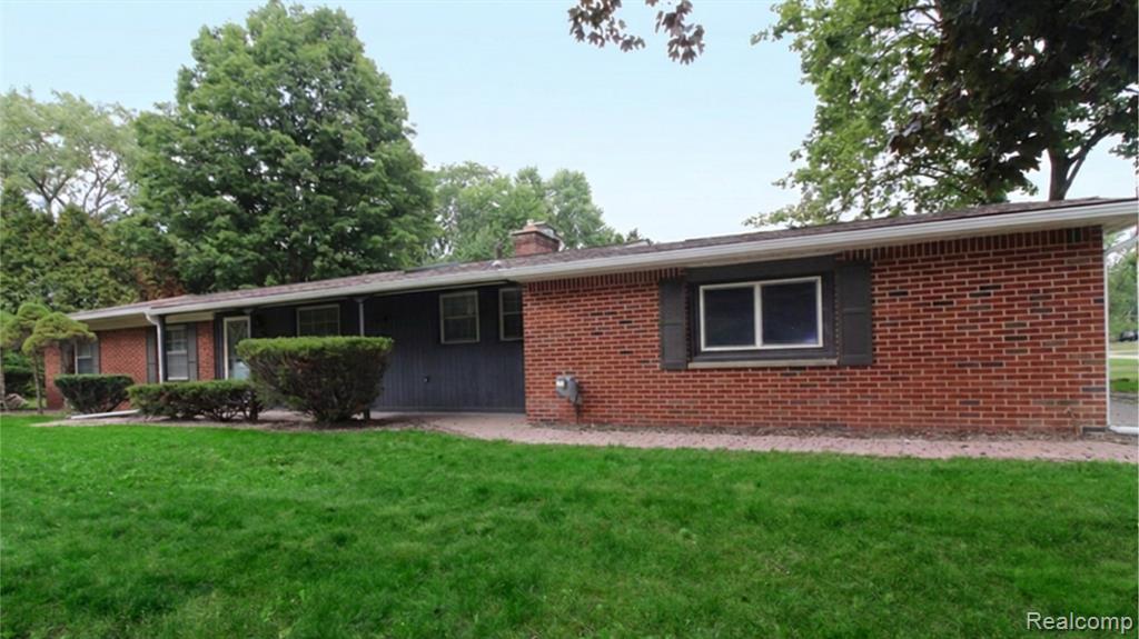 1239 Ashover Drive — photo