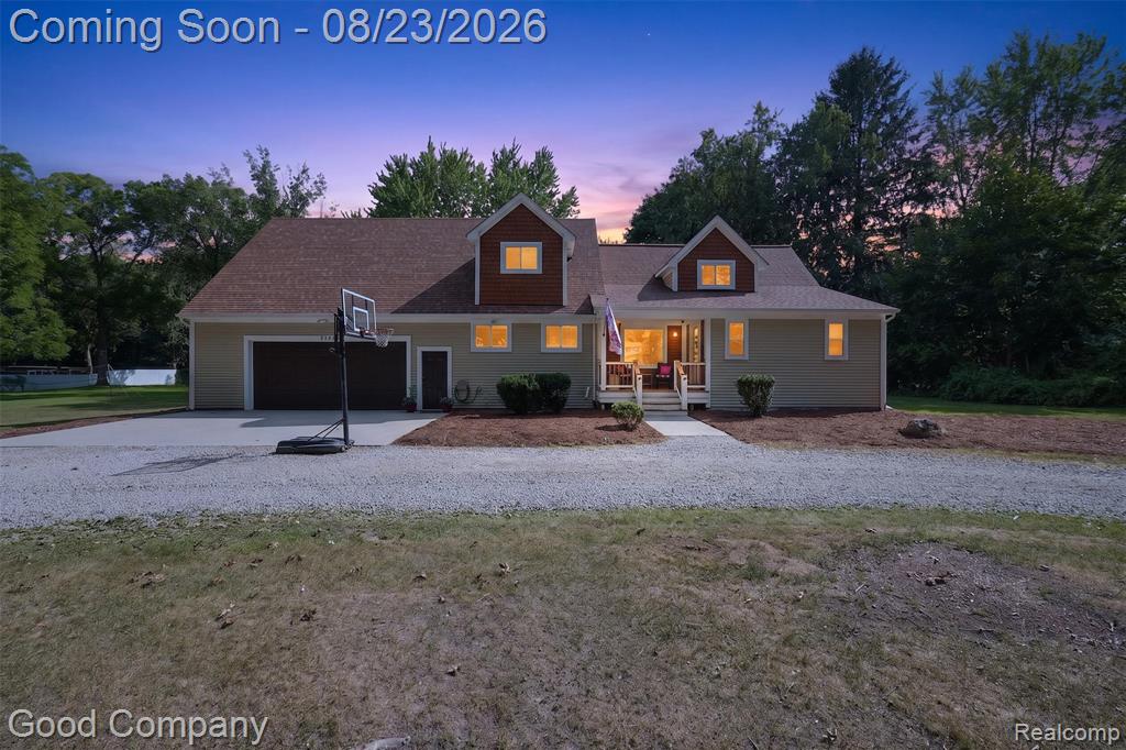 2145 Cole Road — photo