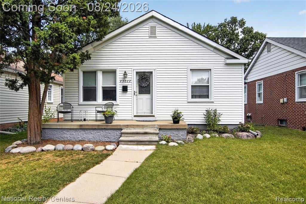 23022 Cleveland Street — photo
