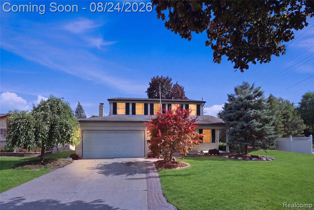13622 Biscayne Drive — photo