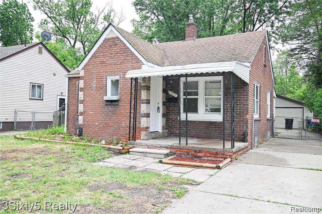 19357 Centralia — photo
