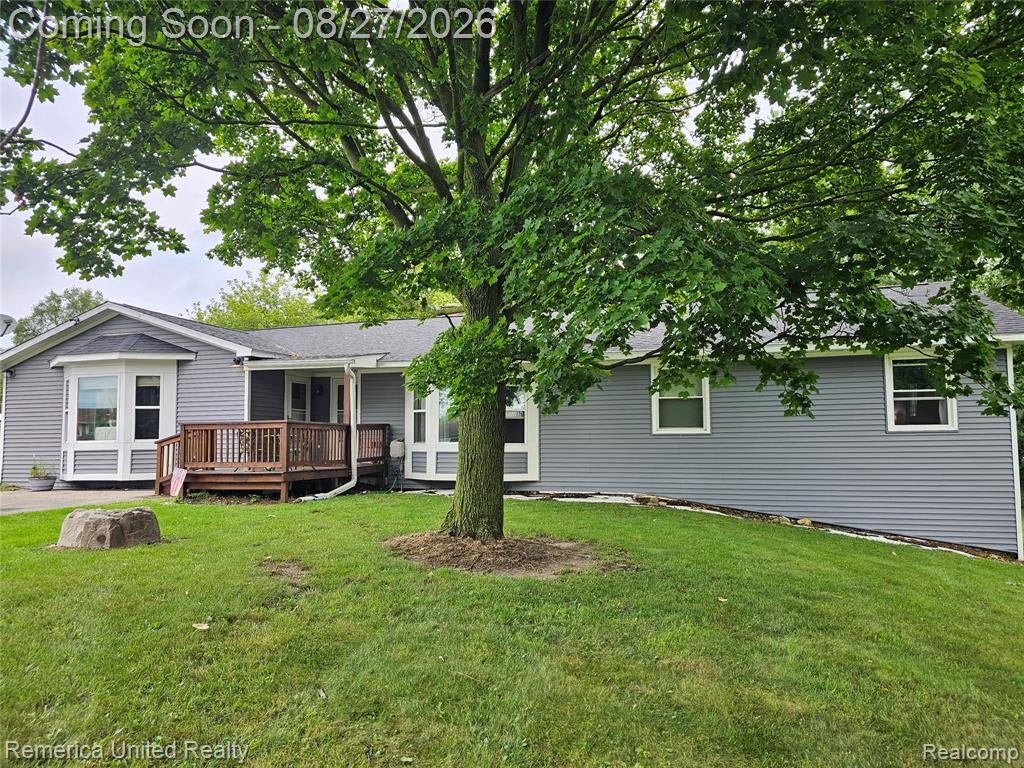 252 Pinewood Drive — photo