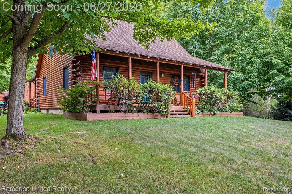 10373 Twin Lakes Drive — photo