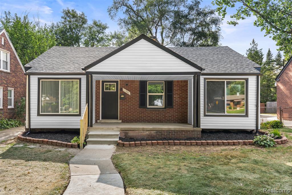 11343 W Parkway Street — photo
