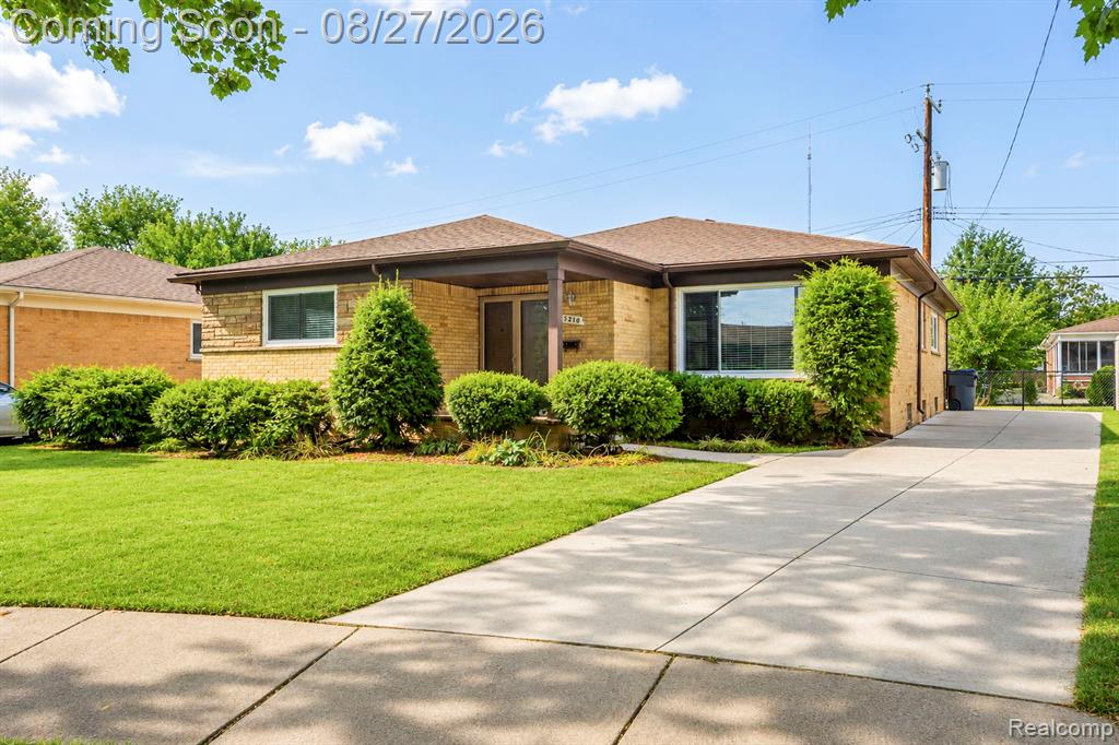15210 Oakwood Drive — photo