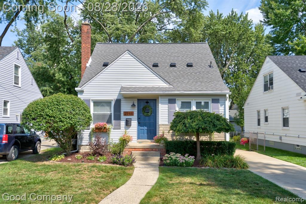 2946 Ellwood Avenue — photo