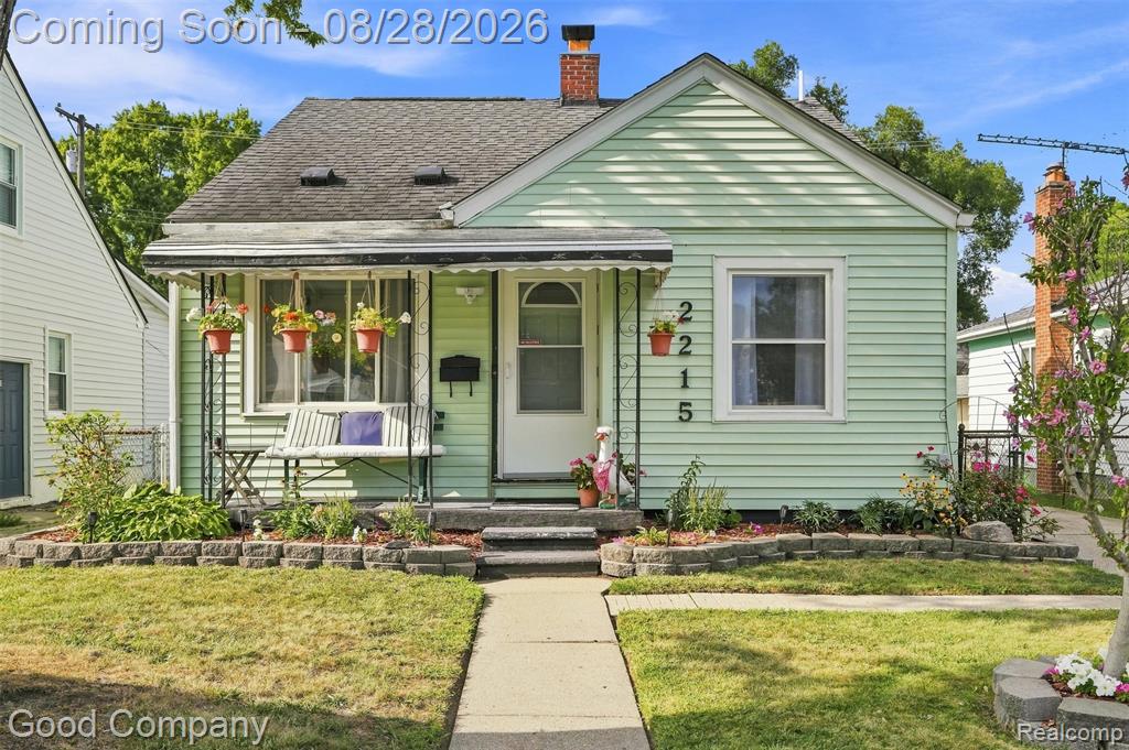 2215 Manatee Street — photo