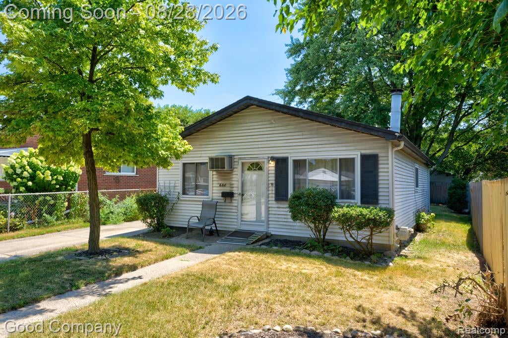 680 E Annabelle Avenue — photo