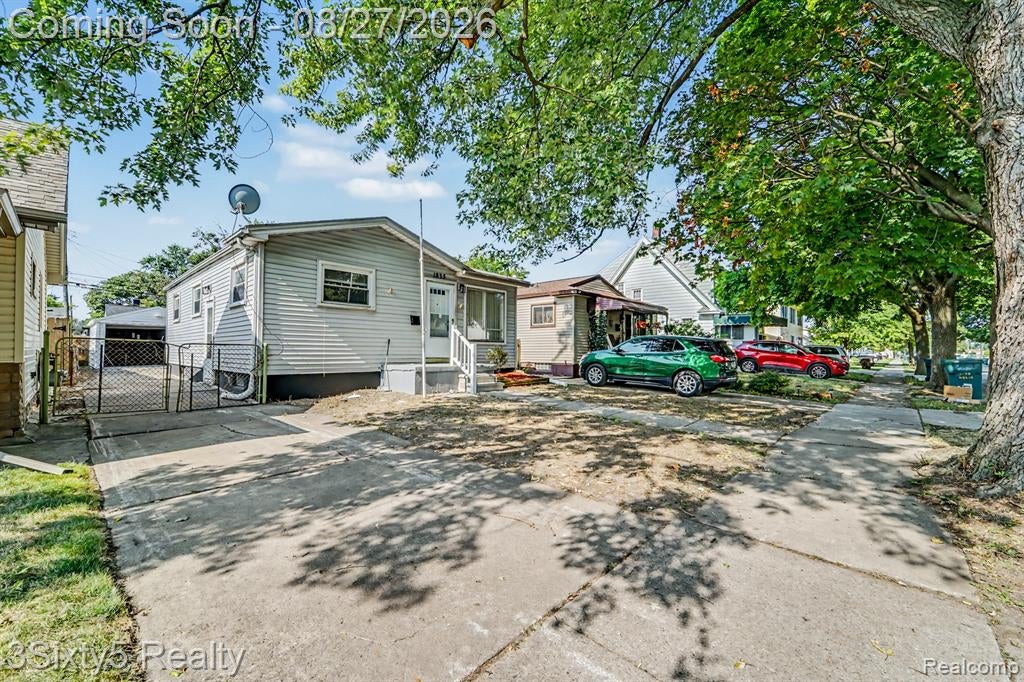 1835 Euclid Street — photo