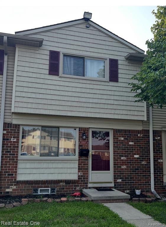 23517 Baker Street — photo