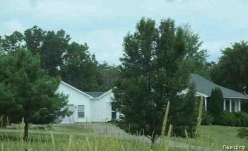 3889 Dexter Trail — photo