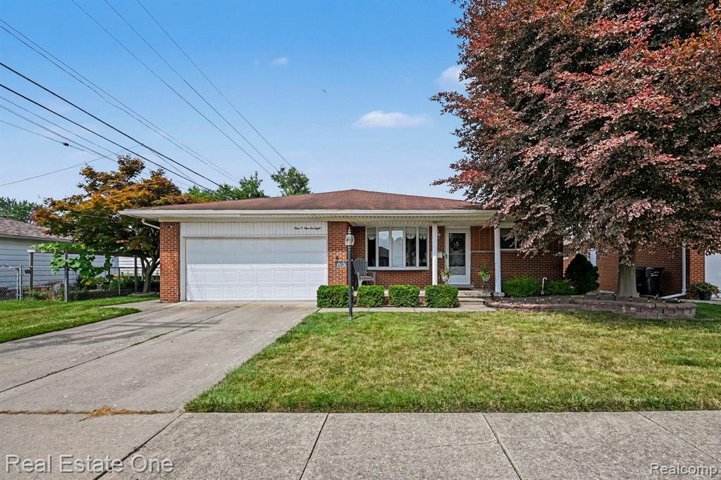 10928 Balfour Avenue — photo