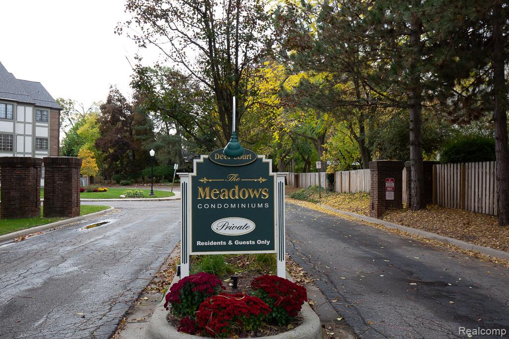 789 Deer Court — photo