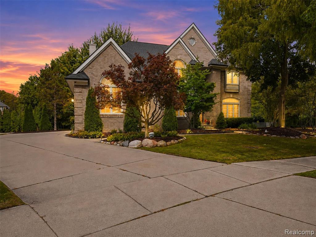 22099 Barclay Court — photo