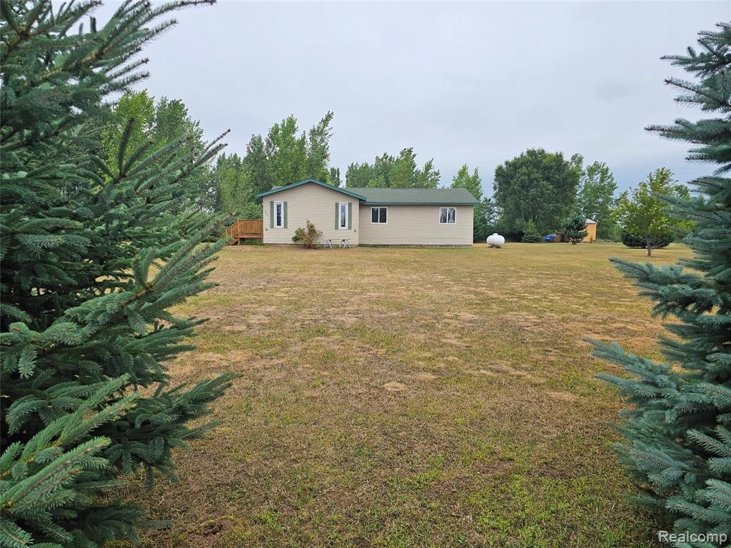 3094 Country Lane — photo