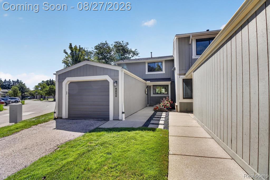 846 Yorktown Crt — photo