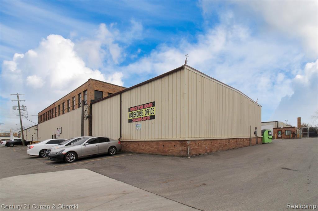 14201 Prospect Street — photo