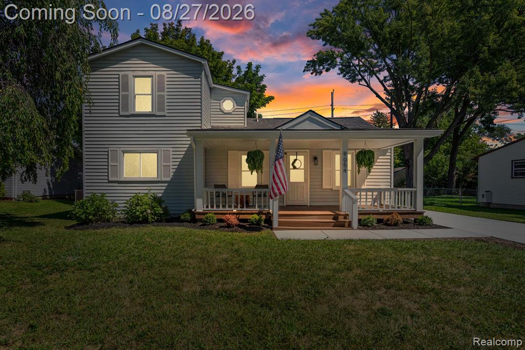 9054 Oakview Street — photo
