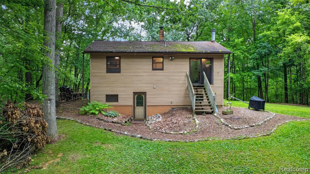 260 Faust Drive — photo