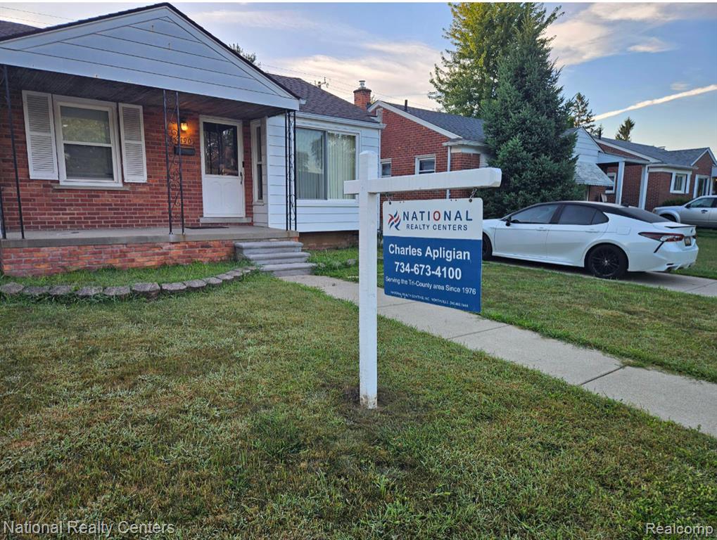17190 Lennane Street — photo