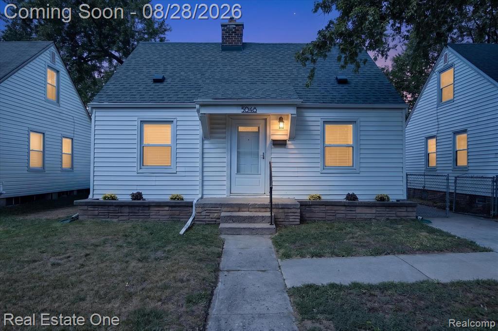 5048 Howe Road — photo