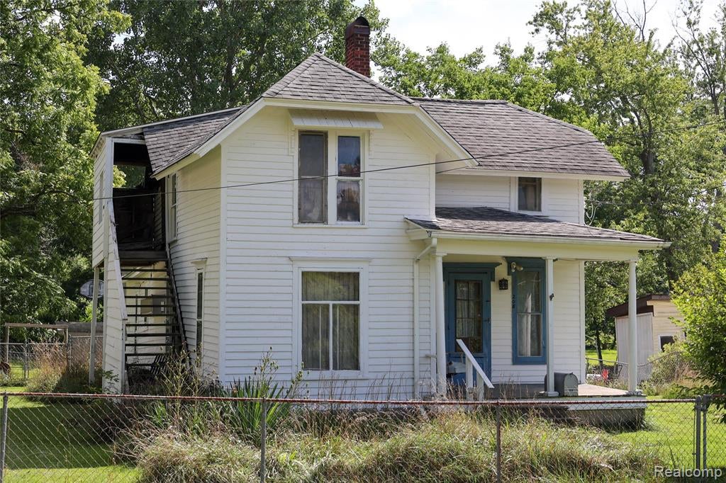 208 Baird Street — photo