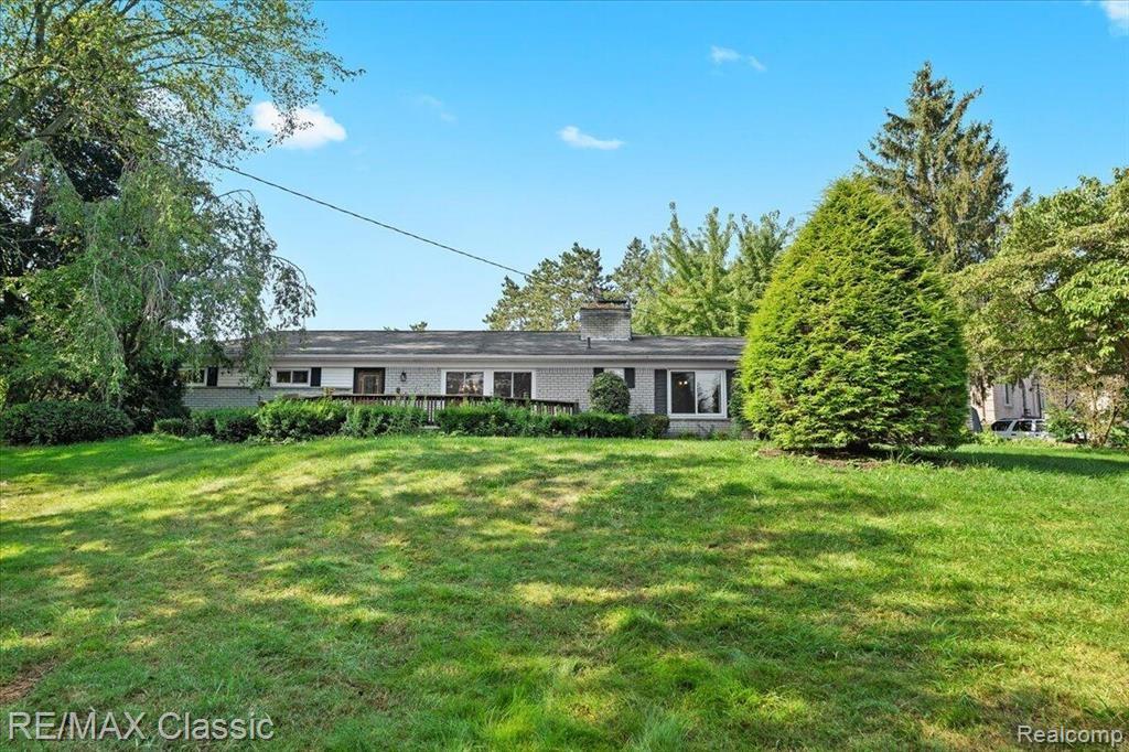 47605 Powell Road — photo