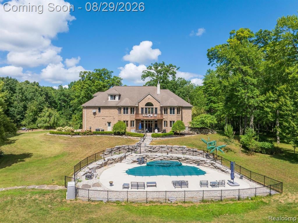 2550 Birch Grove Court — photo