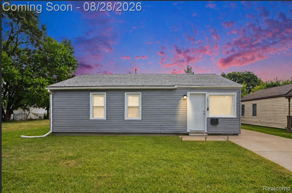 25210 Rosenbusch Boulevard — photo