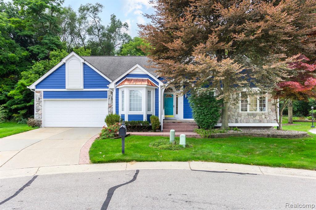 3387 Henley Court — photo