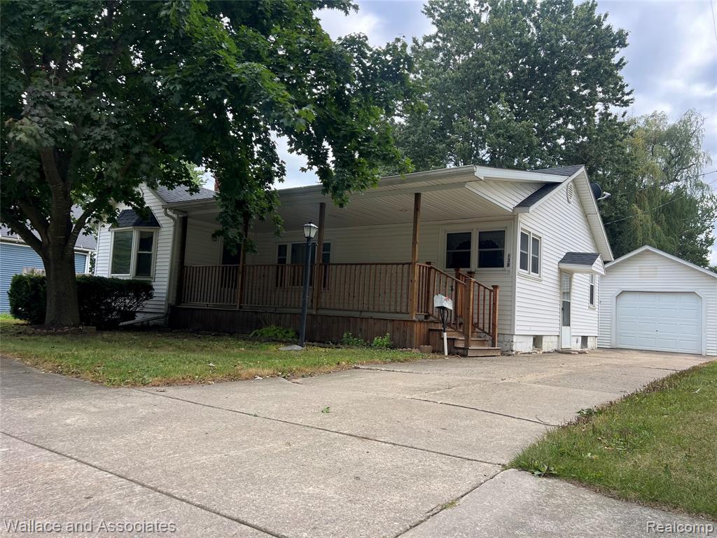 138 Truman Street — photo