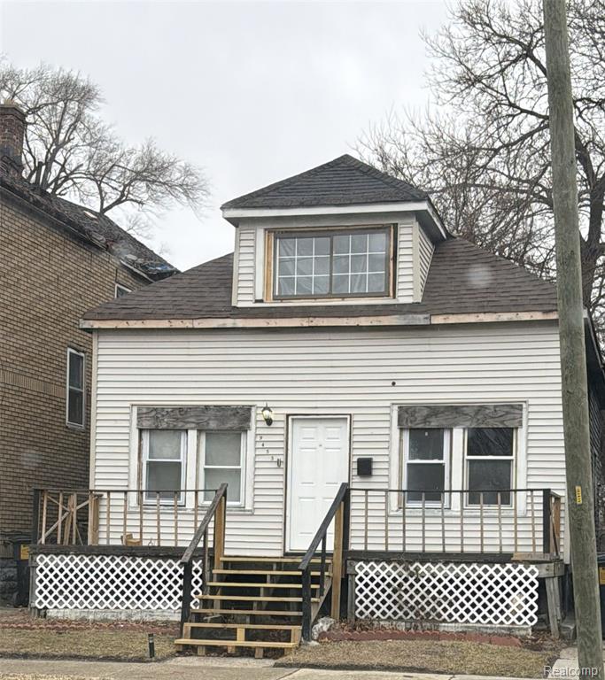 9453 Edgewood Street — photo