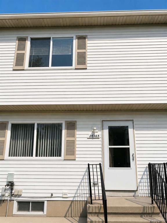 28165 Raleigh Crescent Drive — photo