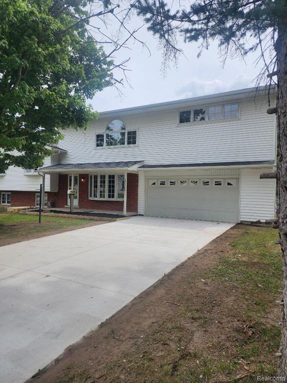 33195 Swallow Dr — photo