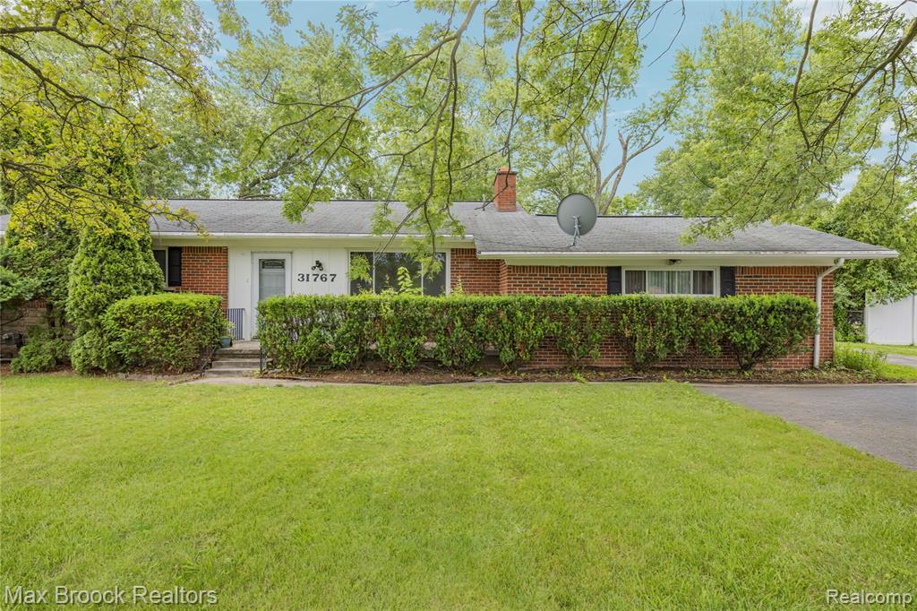 31767 W 13 Mile Road — photo