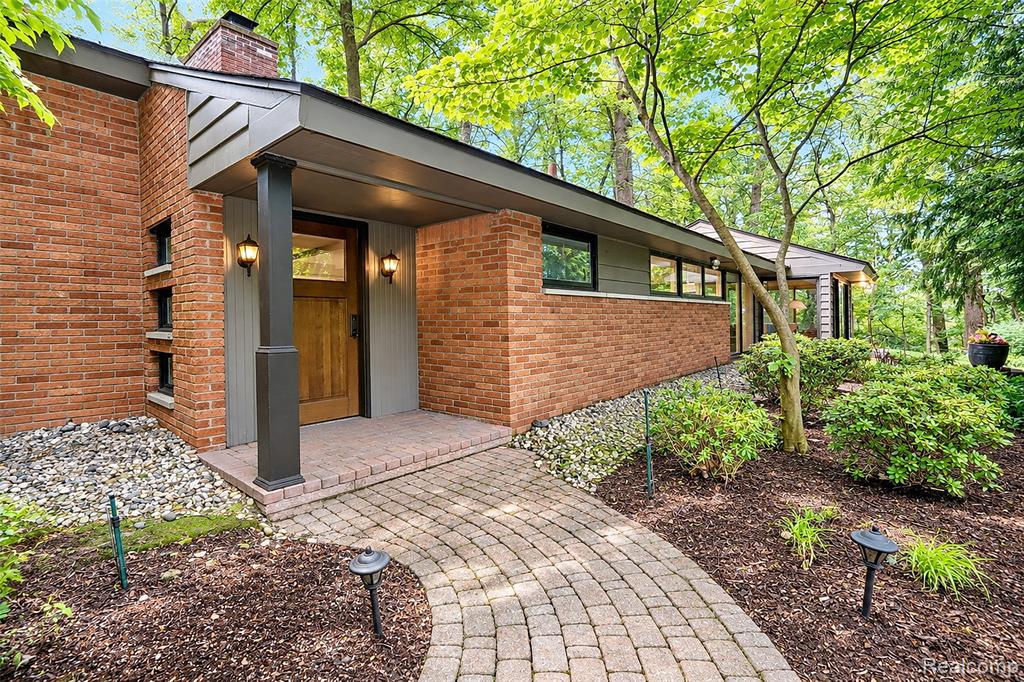 3310 Dogwood Court — photo