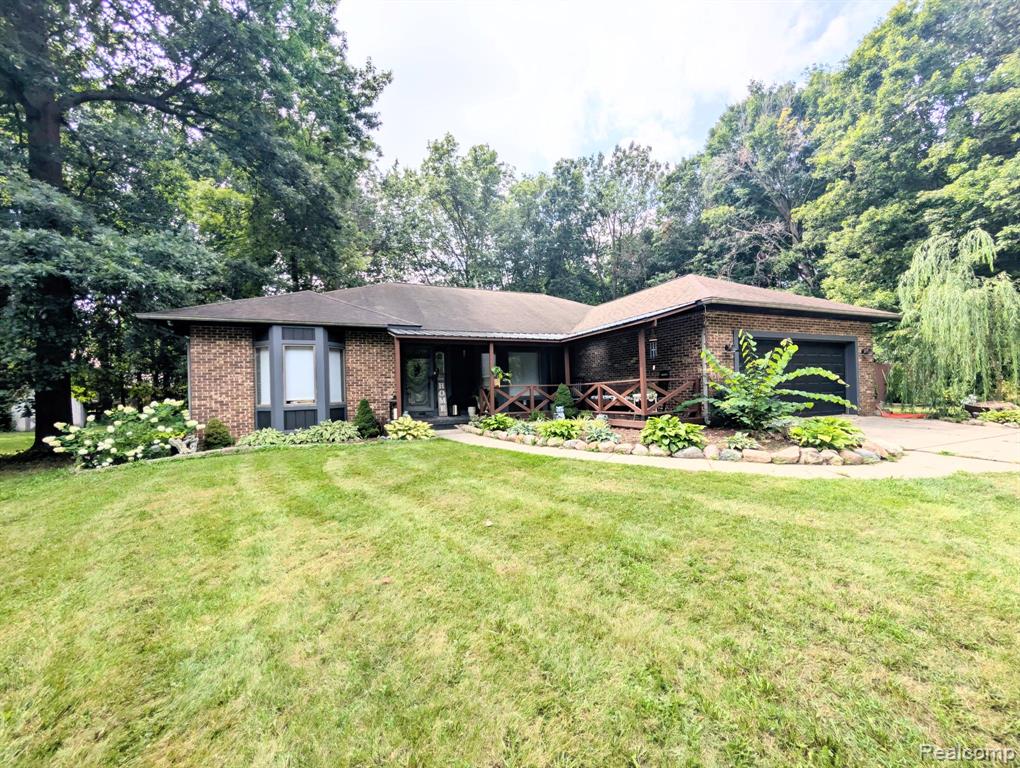 5251 Lin Hill Drive — photo