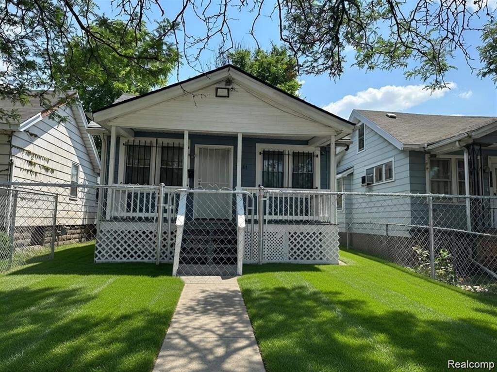 7087 Chatfield Street — photo