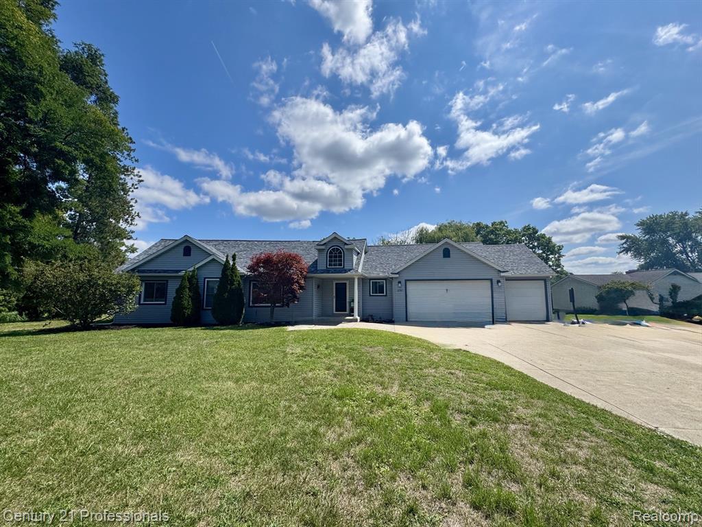 3251 Mann Road — photo