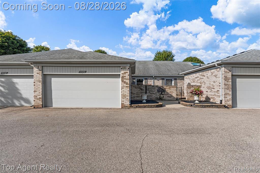 14430 Cove Creek Court — photo