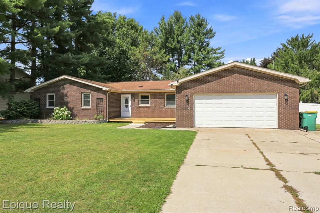 4608 Huntington Drive — photo