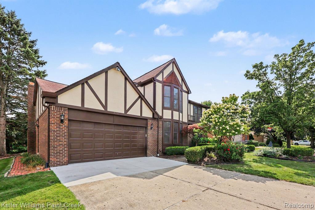 2717 Powderhorn Ridge Road, Rochester Hills, MI 48309 — photo 2