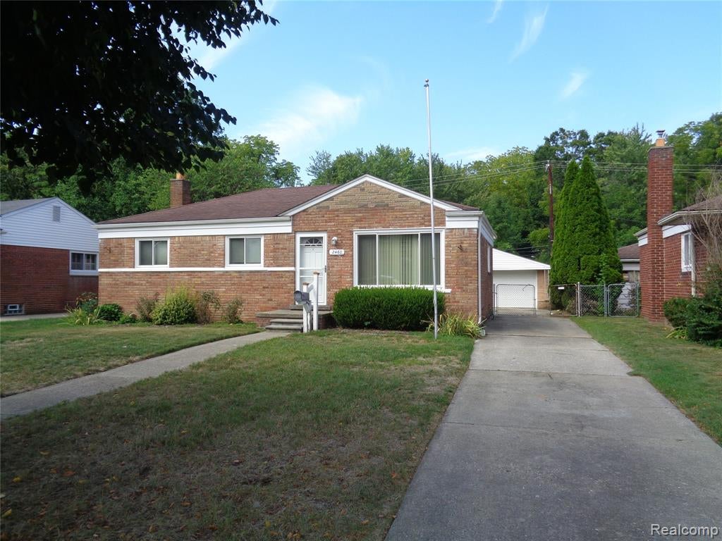 2460 Longmeadow Drive — photo