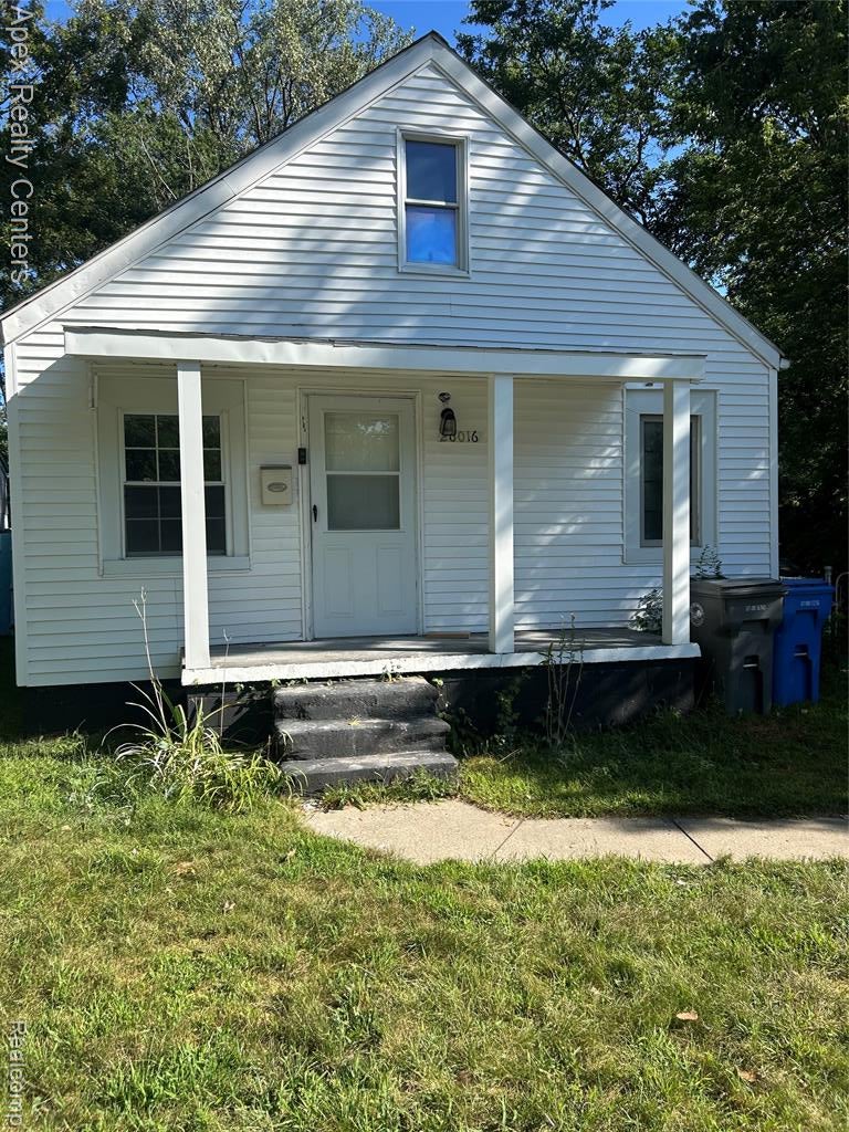 26016 Stanford Street — photo